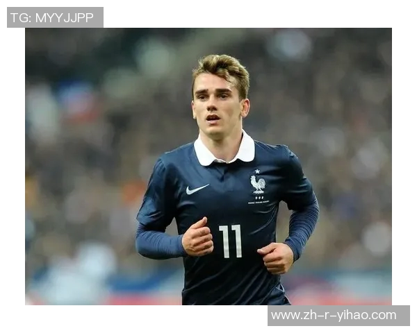 足球场上的小可爱是谁 他为何成为球迷们的宠儿 足球场上的小可爱是谁 他为何成为球迷们的宠儿